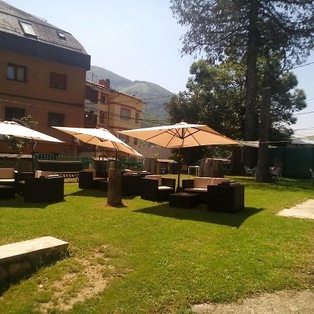 Hotel Restaurante Parador De Felechosa Eksteriør bilde